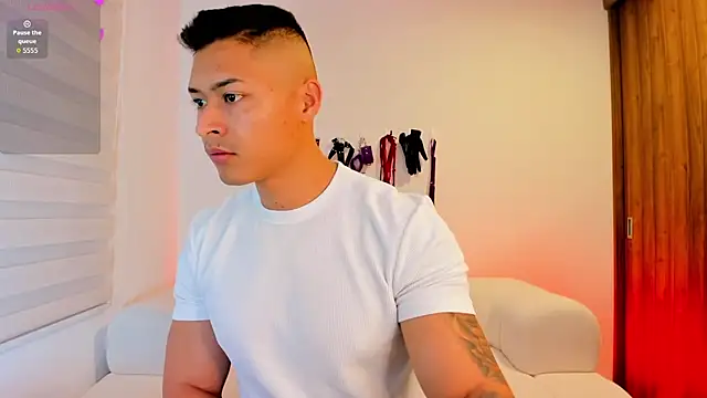 Snapshot of abu_dhabi_21 chatting on 20, 9, 2025 abu dhabi 21 online show from 20, 9, 2025