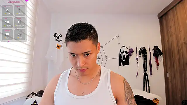 Snapshot of abu_dhabi_21 chatting on 7, 10, 2025 abu dhabi 21 online show from 7, 10, 2025