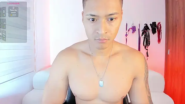 Snapshot of abu_dhabi_21 chatting on 26, 11, 2025 abu dhabi 21 online show from 26, 11, 2025