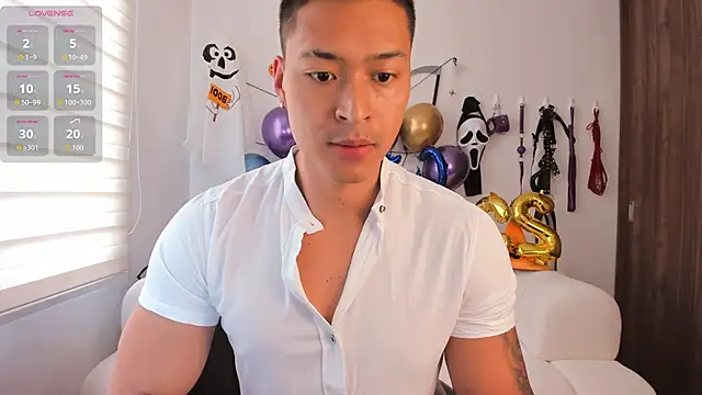 Snapshot of abu_dhabi_21 chatting on 25, 10, 2025 abu dhabi 21 online show from 25, 10, 2025