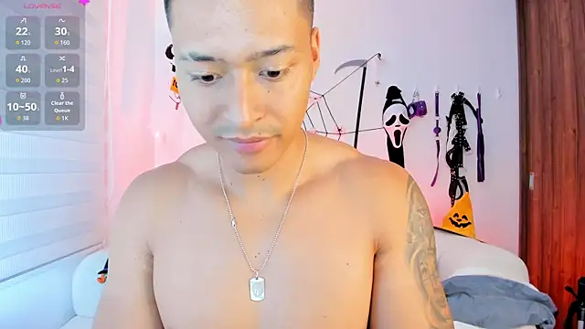 Snapshot of abu_dhabi_21 chatting on 17, 10, 2025 abu dhabi 21 online show from 17, 10, 2025