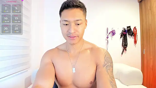 Snapshot of abu_dhabi_21 chatting on 16, 11, 2025 abu dhabi 21 online show from 16, 11, 2025