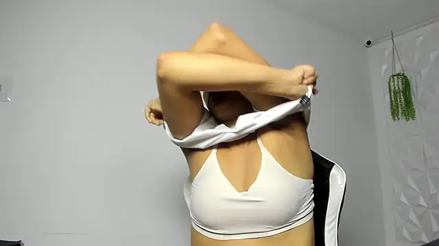 Snapshot of Dakota_x18 chatting on 21, 2, 2026 Dakota x18 online show from 21, 2, 2026