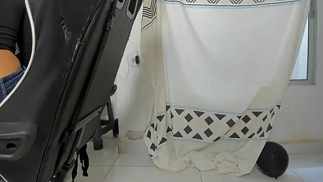 Snapshot of Dakota_x18 chatting on 27, 10, 2025 Dakota x18 online show from 27, 10, 2025