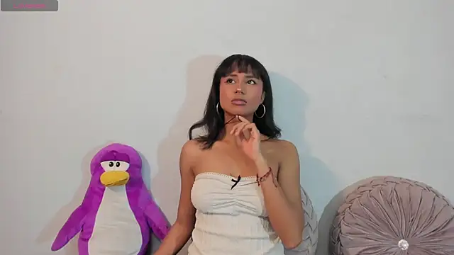 Lola Purple online show from 29, 11, 2025