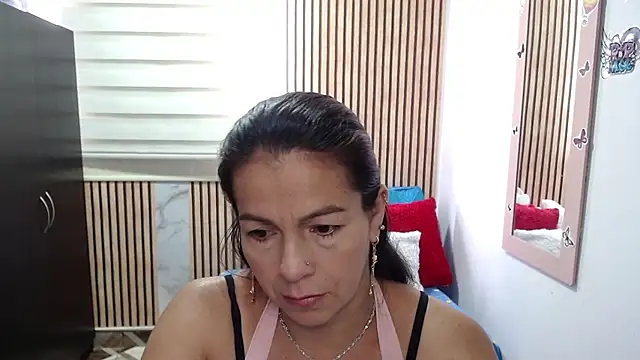 camilavargas  online show from 3, 6, 2026