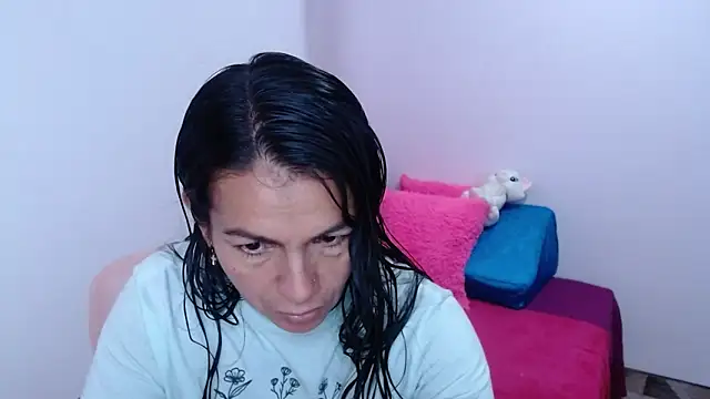 camilavargas  online show from 25, 3, 2026