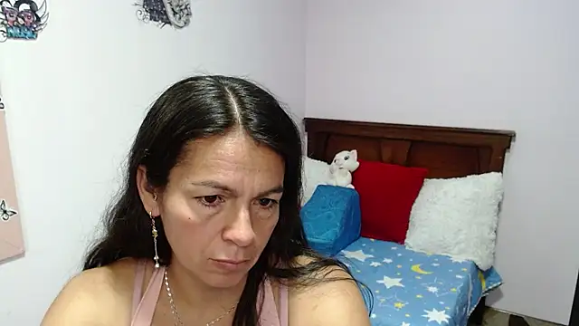camilavargas  online show from 4, 7, 2026