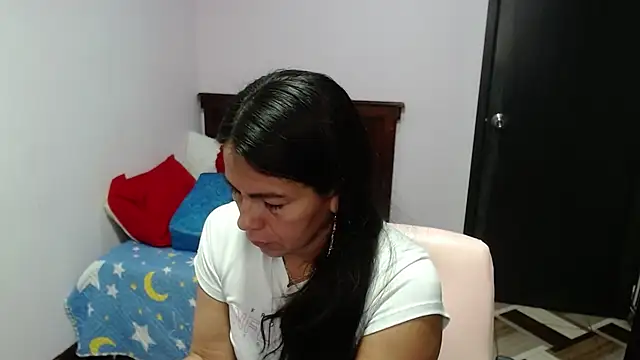 camilavargas  online show from 10, 7, 2026