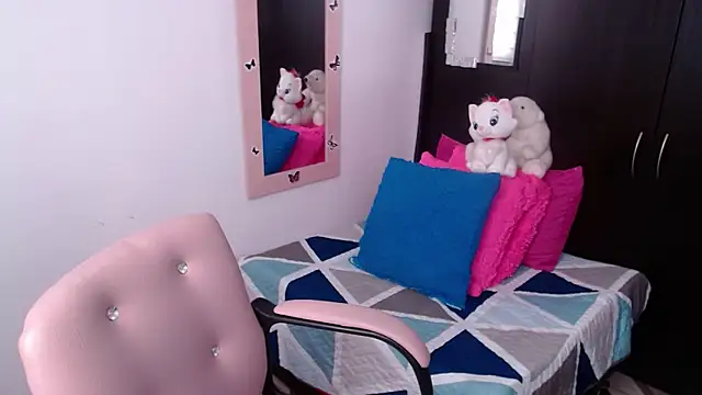 camilavargas  online show from 5, 11, 2025