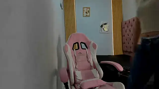 Naomis 35 online show from 9, 10, 2025