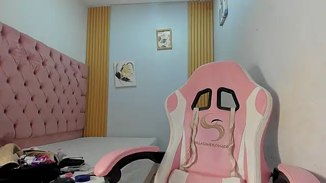 Naomis 35 online show from 18, 11, 2025