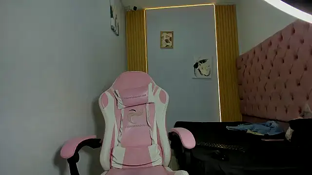 Naomis 35 online show from 6, 10, 2025