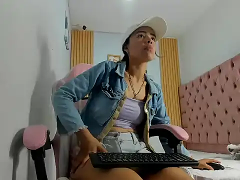 Naomis 35 online show from 20, 10, 2025