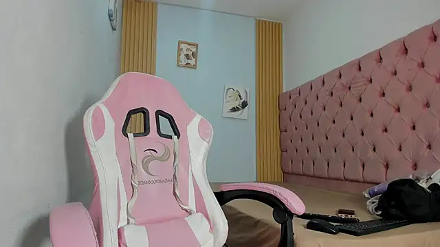 Naomis 35 online show from 7, 11, 2025