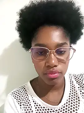 Beauty Luci online show from 21, 10, 2025