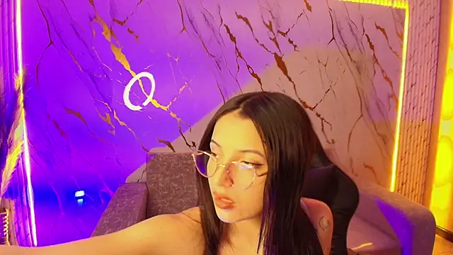 sophiadoll tf online show from 28, 9, 2025