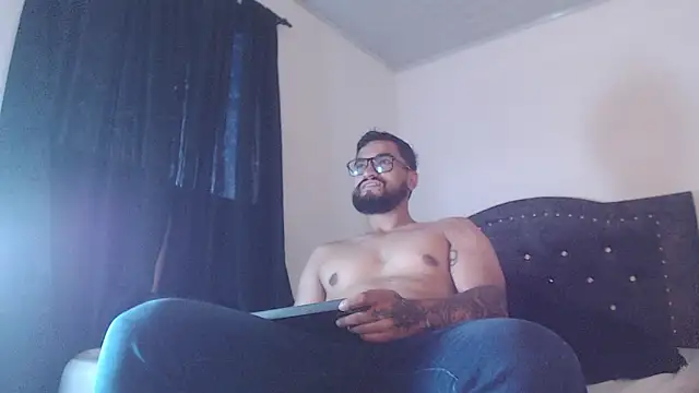 Chrys harris77 online show from 9, 4, 2026