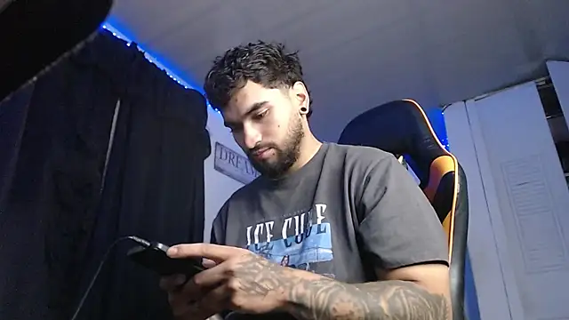 Chrys harris77 online show from 2, 10, 2025