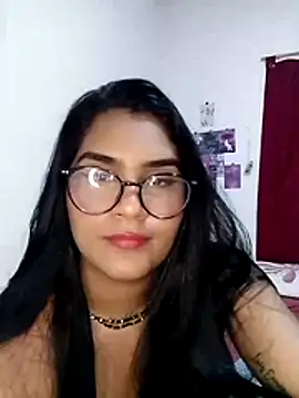 Renata Zoe online show from 1, 11, 2025