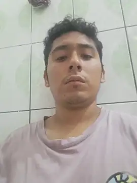 Snapshot of latinbigcock1_ chatting on 31, 10, 2025 latinbigcock1 online show from 31, 10, 2025