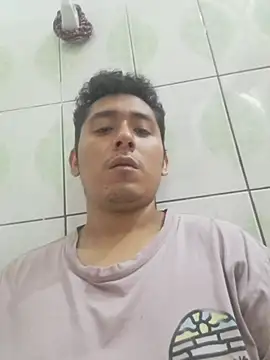 Snapshot of latinbigcock1_ chatting on 31, 10, 2025 latinbigcock1 online show from 31, 10, 2025