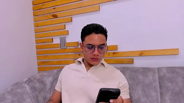 axel vega online show from 6, 10, 2025