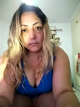 Lunita86 online show from 5, 10, 2025