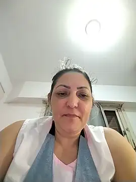 Snapshot of Lunita86 chatting on 3, 6, 2026 Lunita86 online show from 3, 6, 2026