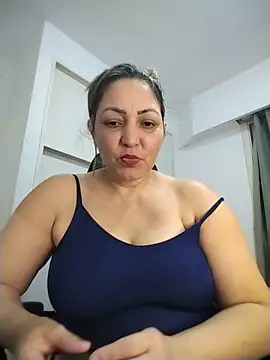 Lunita86 online show from 2, 6, 2026