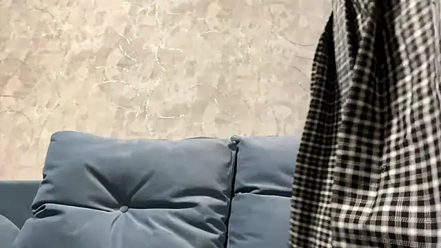 SetsukoBuddemeyer online show from 6, 1, 2026