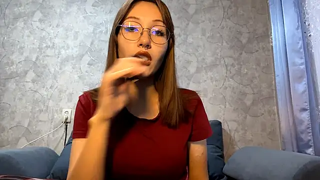 SetsukoBuddemeyer online show from 10, 10, 2025