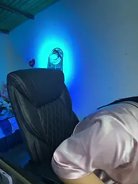 sacha torres02 online show from 19, 4, 2026