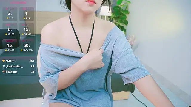 Snapshot of Cherry-26 chatting on 8, 11, 2025 Cherry-26 online show from 8, 11, 2025