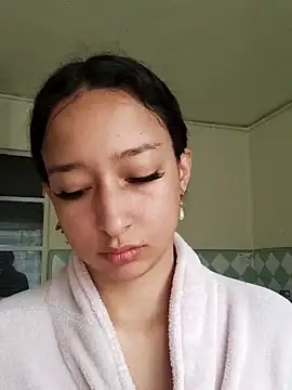 Snapshot of Vale_stone_ chatting on 8, 7, 2026 Vale stone online show from 8, 7, 2026