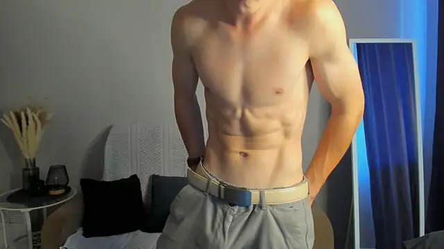 Snapshot of Max_Foks chatting on 18, 9, 2025 Max Foks online show from 18, 9, 2025