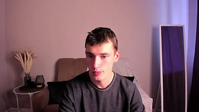 Snapshot of Max_Foks chatting on 24, 9, 2025 Max Foks online show from 24, 9, 2025