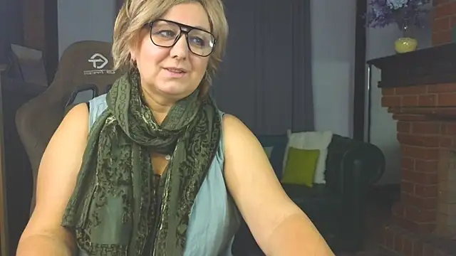 Marta Wils online show from 28, 11, 2025