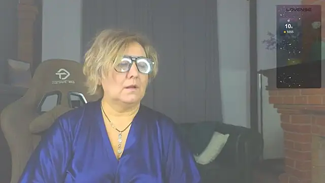 Marta Wils online show from 2, 12, 2025