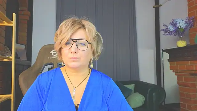 Marta Wils online show from 18, 11, 2025