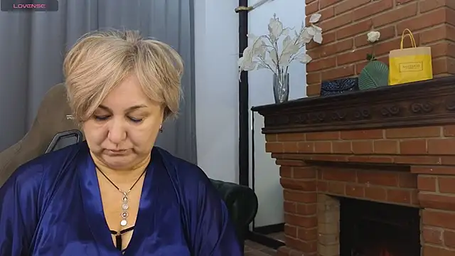 Marta Wils online show from 8, 10, 2025