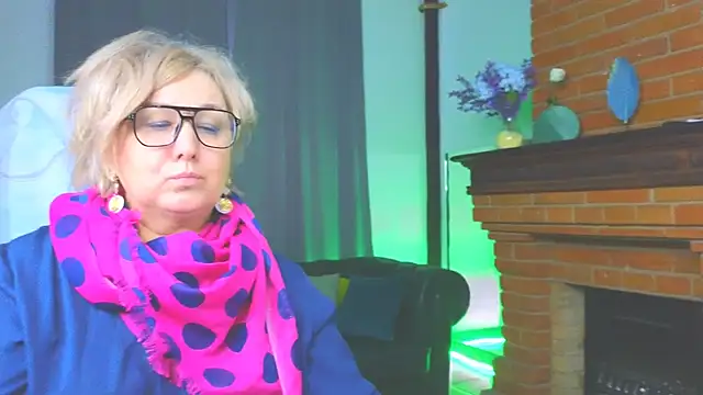 Marta Wils online show from 16, 12, 2025