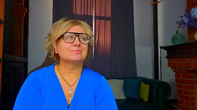 Marta Wils online show from 6, 11, 2025