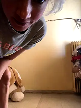 juliaoneandonly online show from 17, 9, 2025