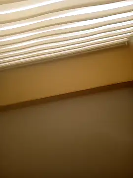 ValeriaLove43211 online show from 22, 3, 2026