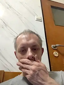 szajbusek41 online show from 16, 1, 2026