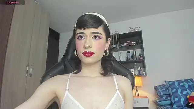 urLittlesissy online show from 15, 4, 2026