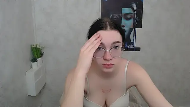 MiraBabe  online show from 5, 11, 2025