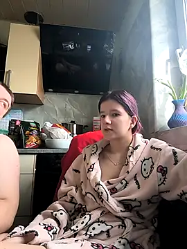 Hot SkinnyGirl online show from 18, 2, 2026