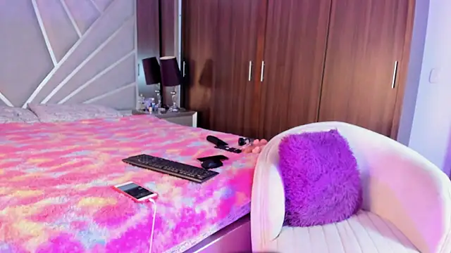 LiaRusselll  online show from 24, 9, 2025